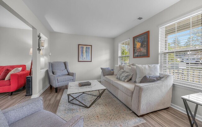 Building Photo - Waterfront Rental