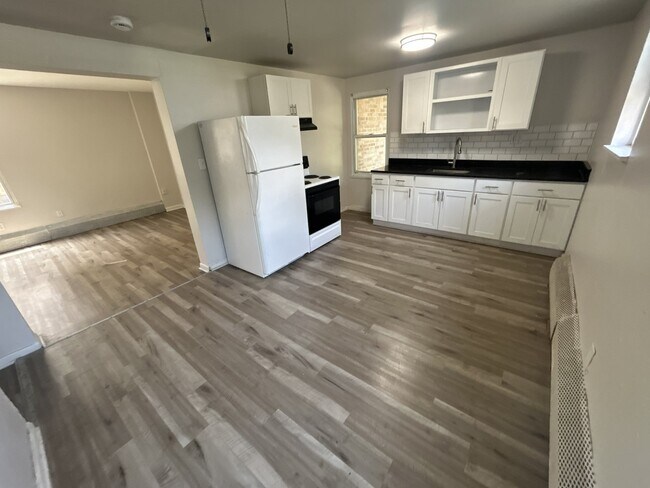 Building Photo - 3547 Harvey Ave