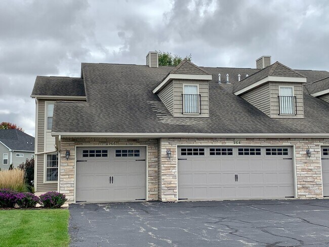 Foto del edificio - 964 Buckingham Ln