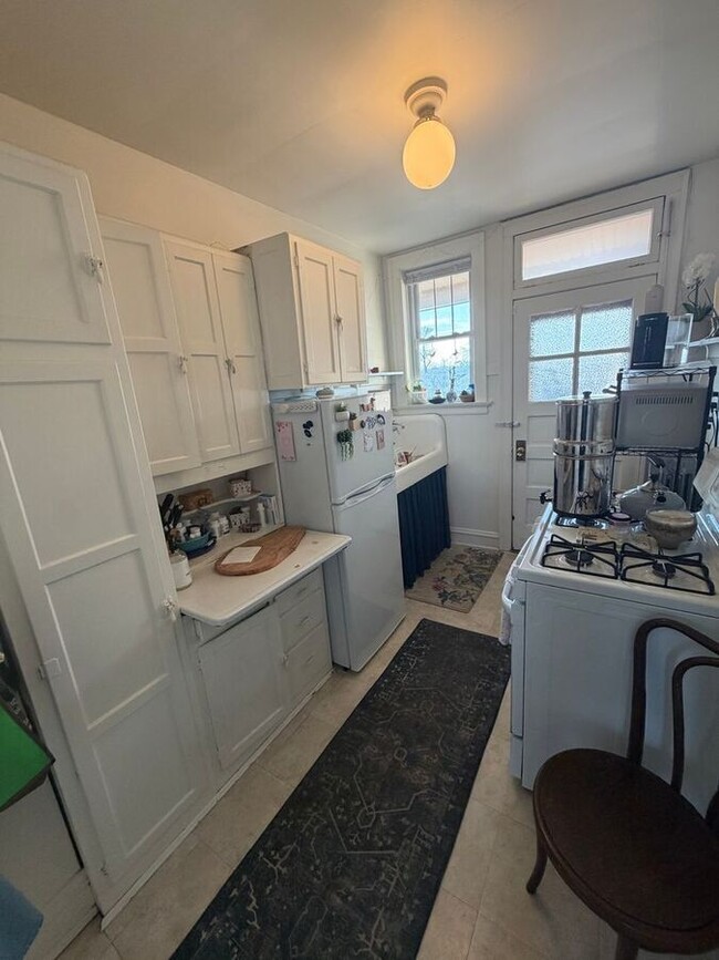 Building Photo - 1110 Curtiss St