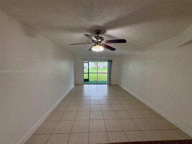 Building Photo - 8060 N Colony Cir