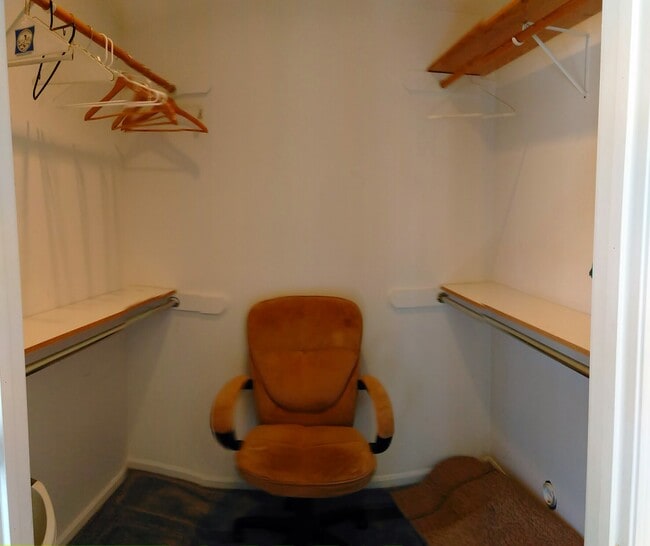 Closet - 1834 W Willow Ln