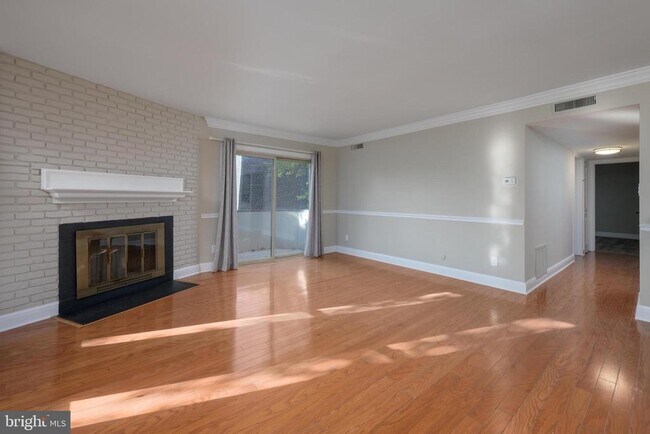 Foto del edificio - 25 S Church Rd