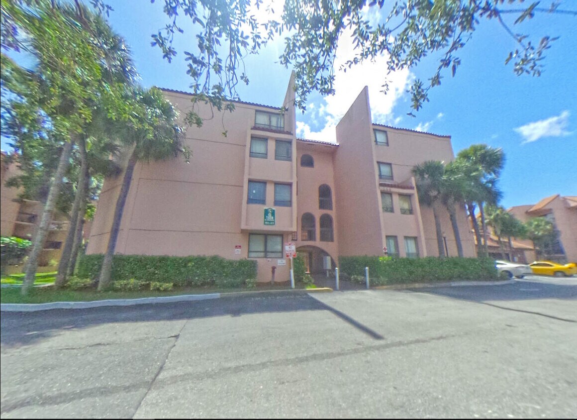 Foto principal - 1880 N Congress Ave