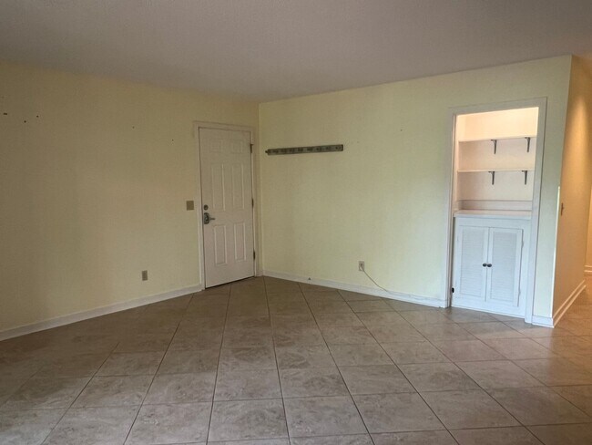 Foto del edificio - Unfurnished First Floor 3BR Condo in Sea Pines, Near Harbour Town!