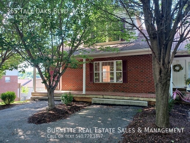 Photo - 365 Tall Oak Blvd NW Townhome