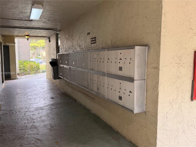 Foto del edificio - 1800 SW 81st Ave