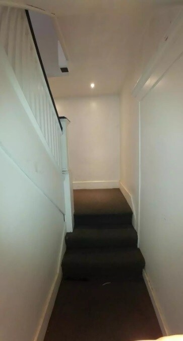 Foto del edificio - 5818 Hobart St