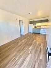 Building Photo - 2905 Glendale Dr
