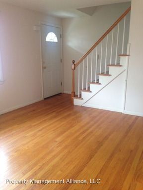 Building Photo - 407 Dakin St