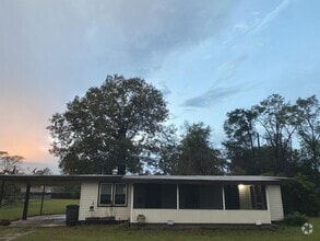 Building Photo - 1313 W Oglethorpe Hwy