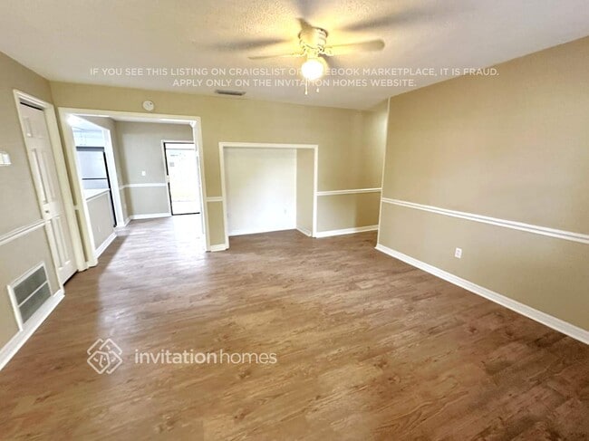 Building Photo - 3816 Southview Dr
