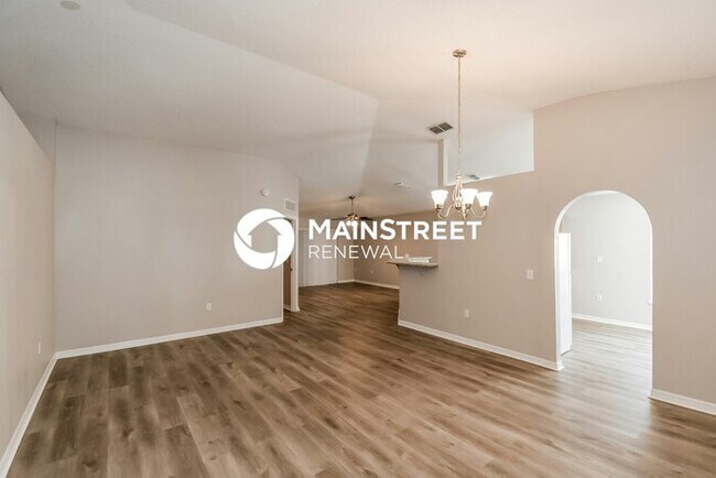 Building Photo - 3 Bedroom Pet-Friendly Home in jacksonville, FL with Main Street Renewal