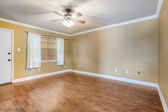 Building Photo - 326 Guilbeau Rd