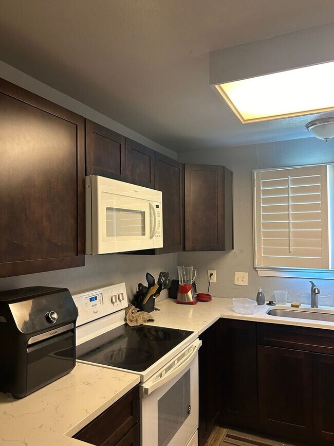 Foto del edificio - 3 Bedroom Townhome in Westminster