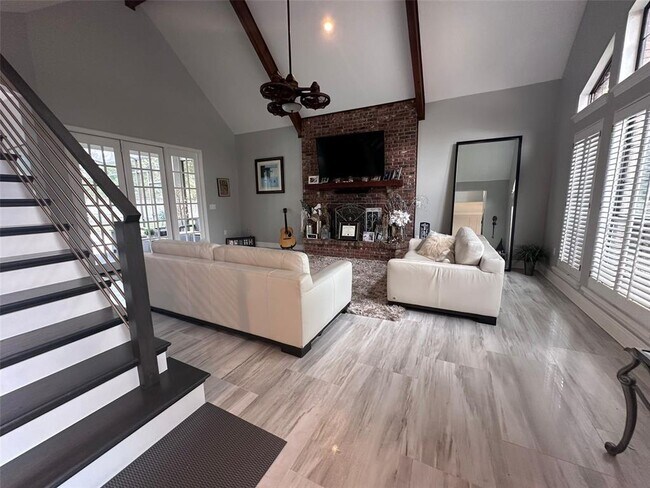 Foto del edificio - 9918 Bay Vista Estates Blvd