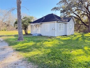 Building Photo - 17119 I-35