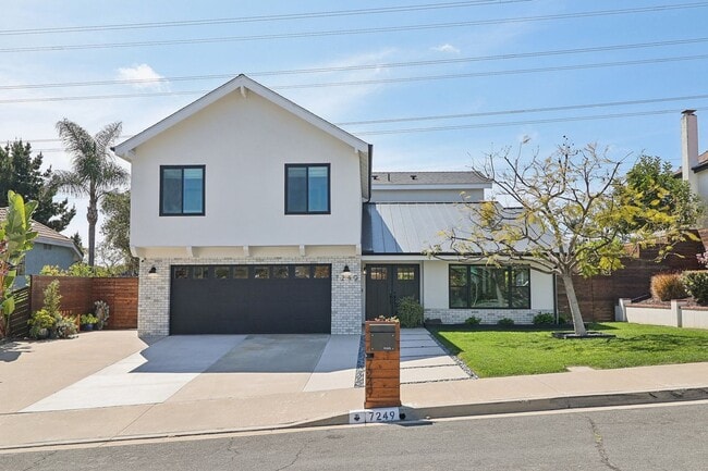 Building Photo - 7249 Mimosa Dr