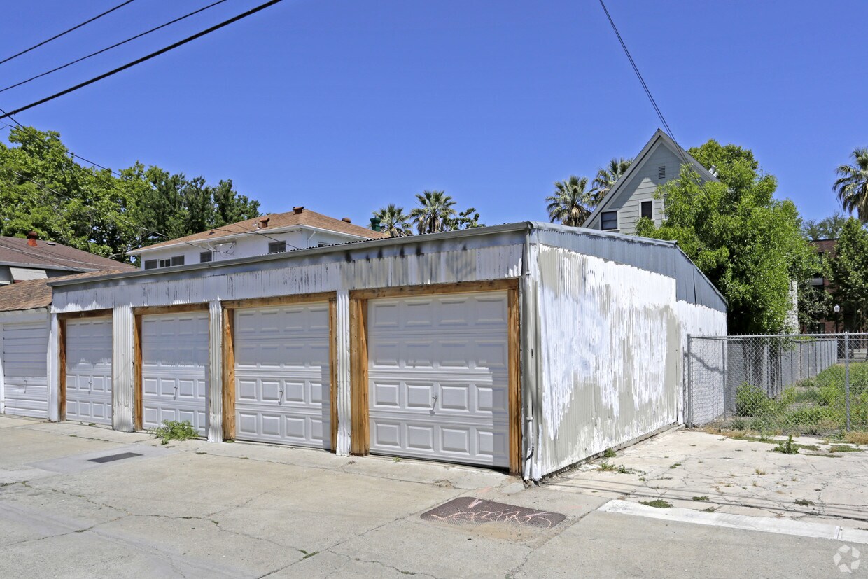 Building Photo - 2616 N St