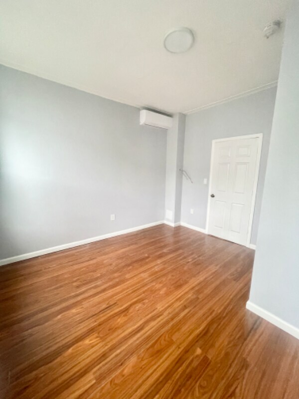Building Photo - 368 Rockaway Pky