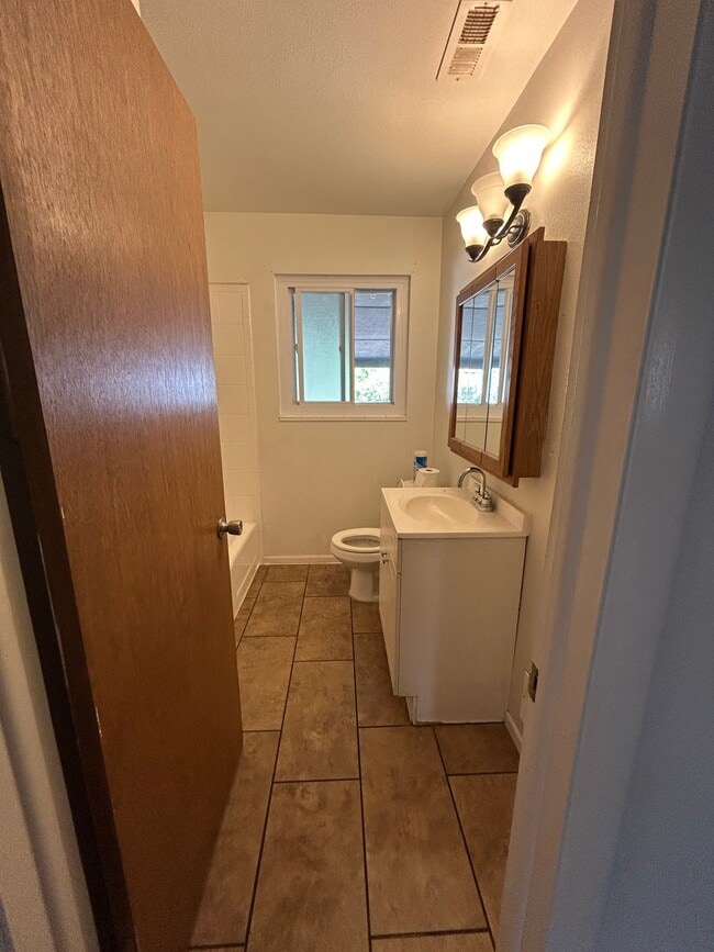 Photo - 1207 S Gray St (Lakewood, CO) House
