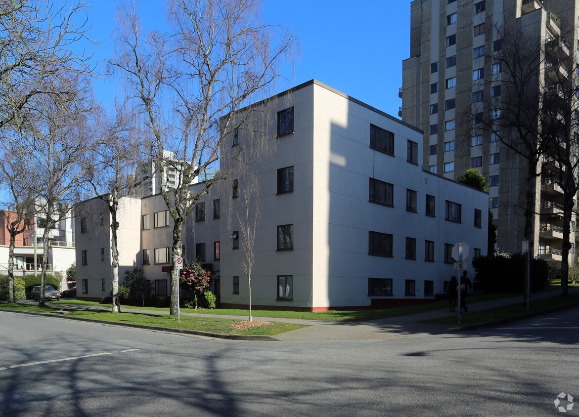 Primary Photo - Waverly Apartments