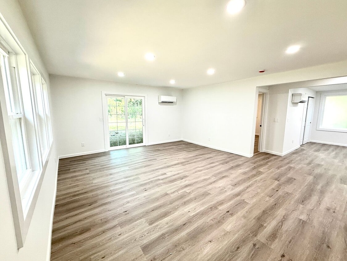 Foto principal - 10 Delson Ln