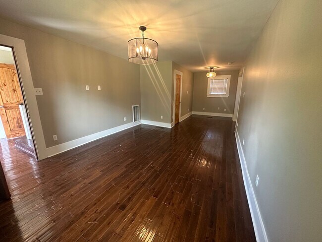 Foto del edificio - Beautiful 1 Bedroom in Highland