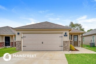 Building Photo - 832 Lora Ln