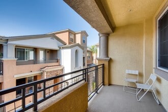 Building Photo - 8841 Promenade N Pl