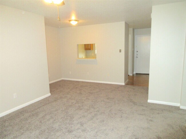 Foto del edificio - 1230 Shadowdale Dr