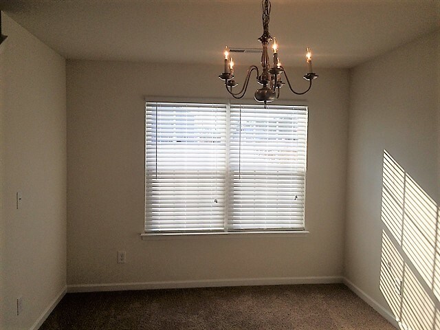 Foto del edificio - 4984 Mount Hope Dr
