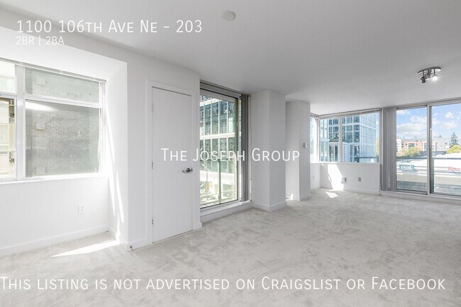 Building Photo - Amazing 2 bed/2 bath with urban views in B...