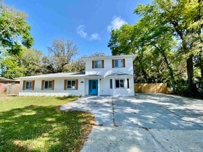 Building Photo - 402 Fairpoint Dr