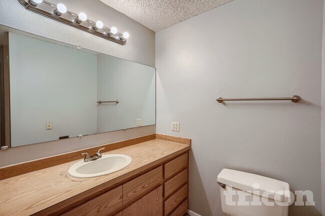 Foto del edificio - 6666 56th Ave N