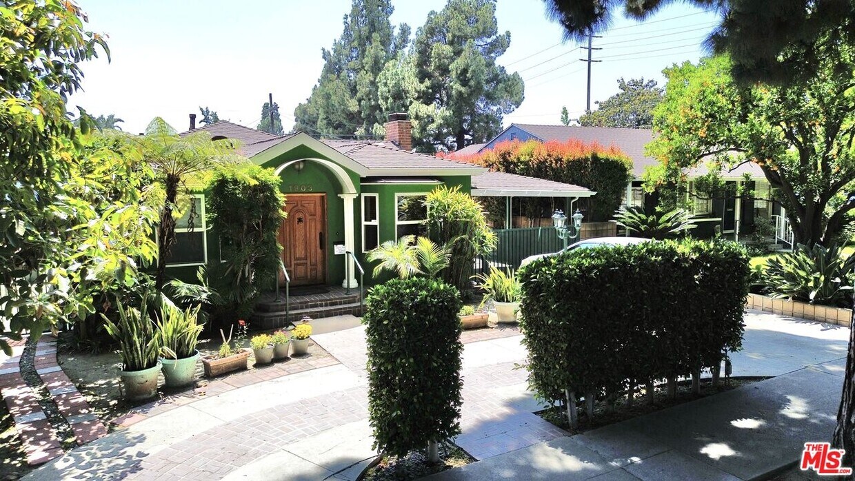 Foto principal - 1903 S Westgate Ave