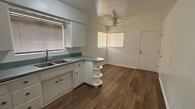 Foto del edificio - E. E Campus Way