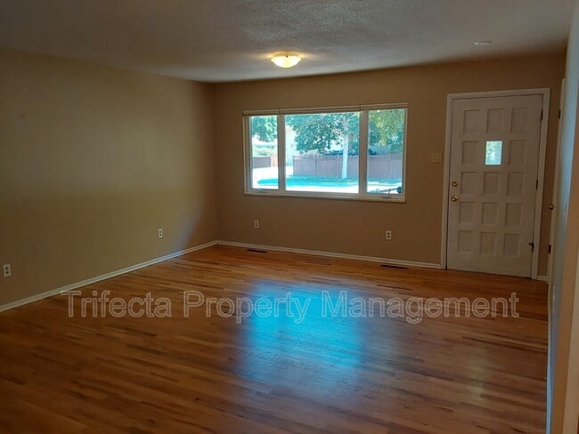 Building Photo - 1309 City Park Ave