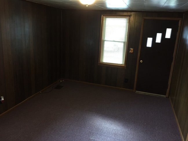 Living Room - 112 Glade Run Rd