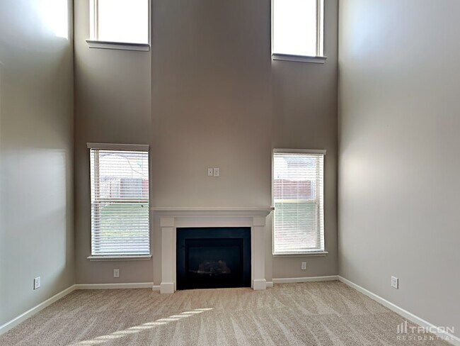 Building Photo - 2914 San Saba St