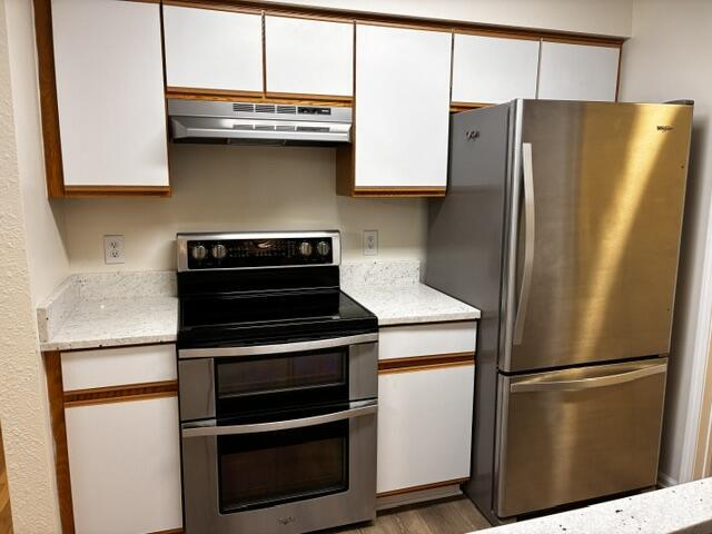 Foto del edificio - 1357 Heatherwood Ln