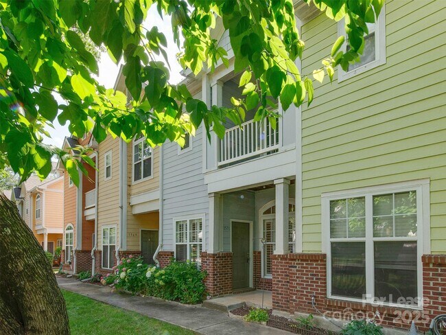 Foto del edificio - 1571 Pecan Ave