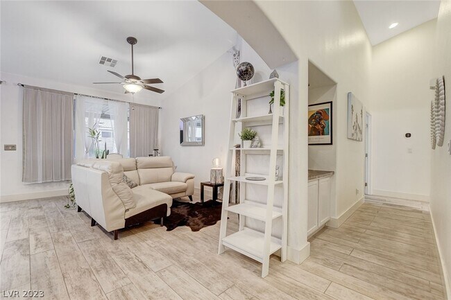 Building Photo - 5783 Tuscan Hill Ct