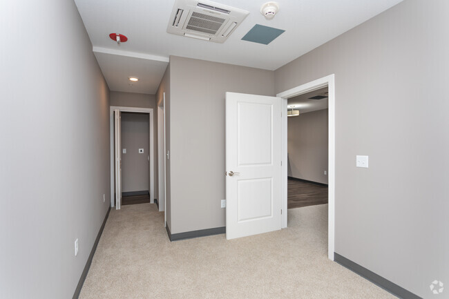 1HAB, 1BA - The Rialto - 707 ft² - Community at Triangle Park