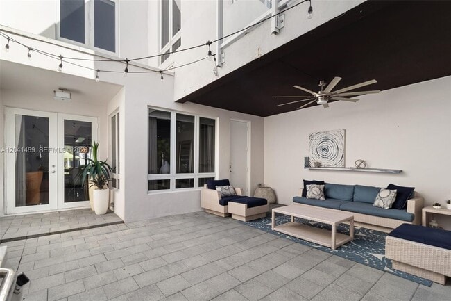 Photo - Northwest 104th Path, Medley, FL 33178 - 3 BR 2.5 BA single-family home