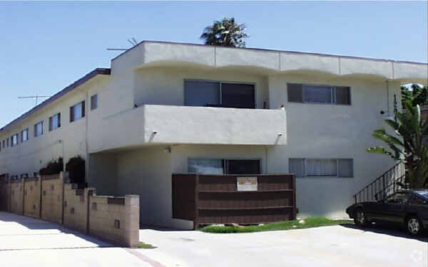 Primary Photo - 12940 Walsh Ave