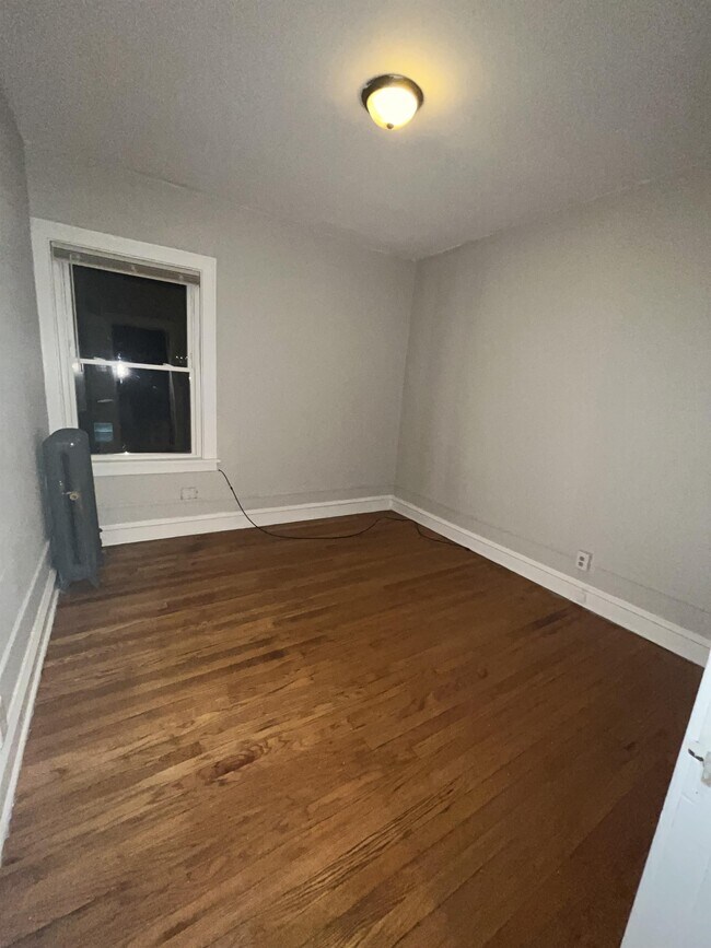 833 E 114th St, Whiting, IN 46394 House Rental in Whiting, IN