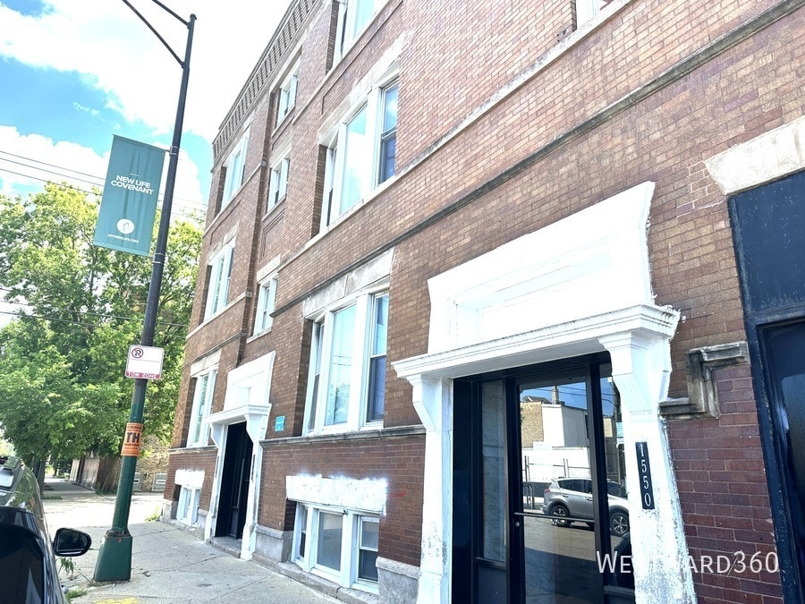 Primary Photo - 3403 W North Ave