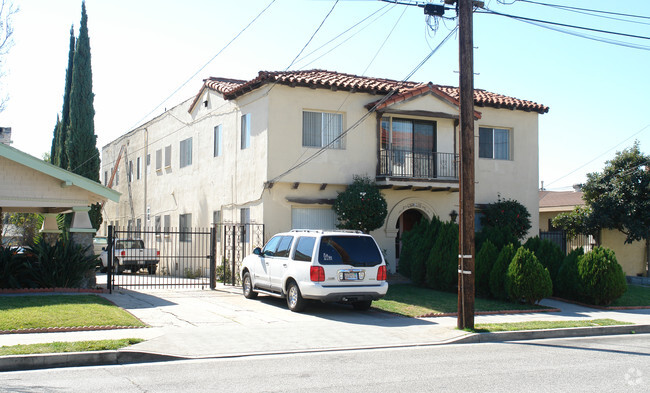 Building Photo - 616 E Lomita Ave