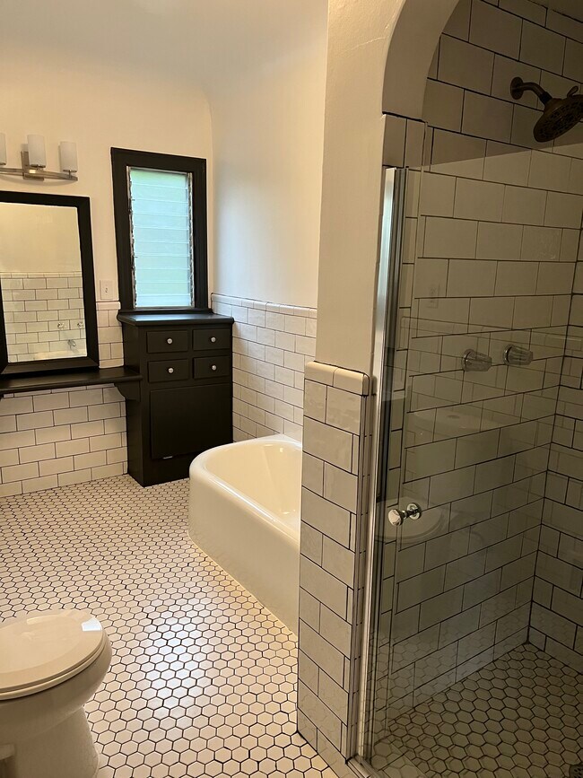 Bathroom 1 - 437 N Orange Dr